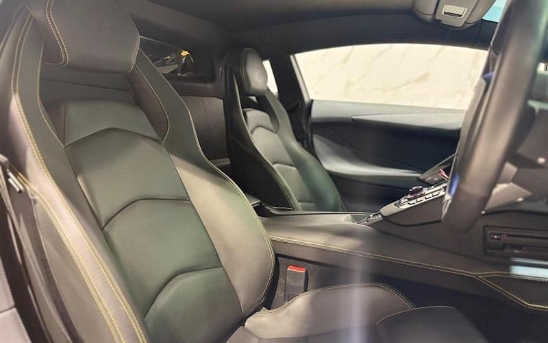 Used Lamborghini Aventador 700 HP (514 kW) 2015 Coupe