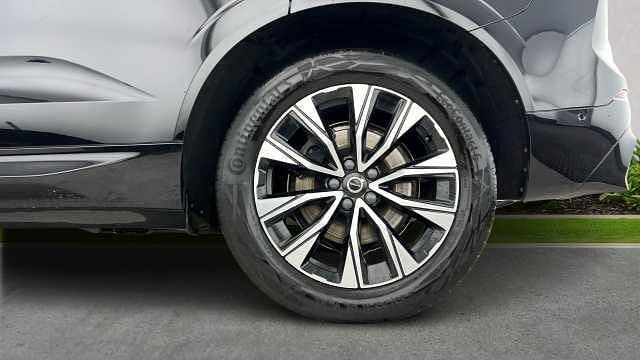 Usado Volvo XC60 Plus 197 HP (144 kW) 2023 Preto SUV
