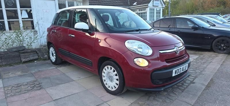Used Fiat 500L Easy 85 HP (62 kW) 2013 Red MPV