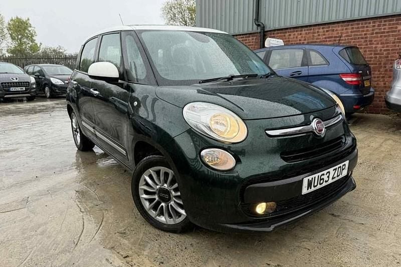 Green Used 2013 Fiat 500L Lounge MPV | £2,495 (Good price) - Image 1/1
