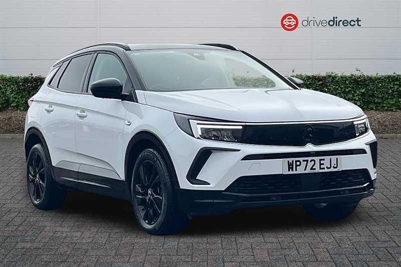 Used Vauxhall Grandland X GS Line 130 HP (95 kW) 2022 White SUV