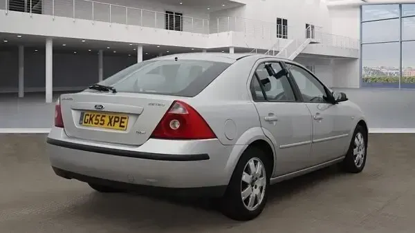 Used Ford Mondeo Zetec 2005 Silver Hatchback