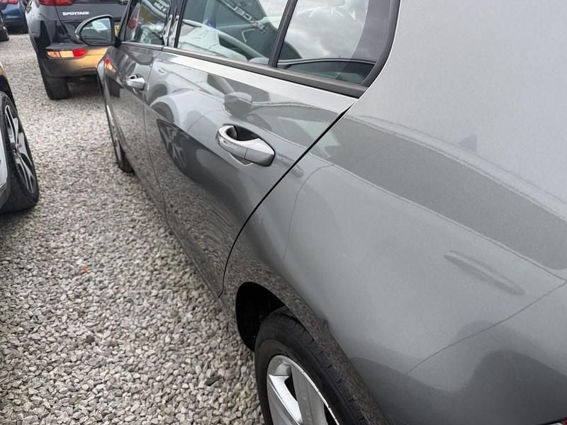 Usado VW Golf VII Edition 150 HP (110 kW) 2016 Cinzento Citadino