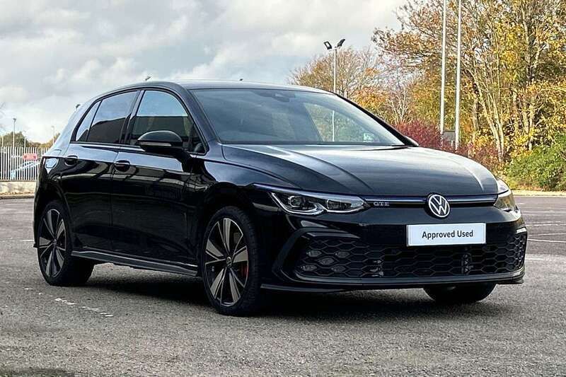 Black Used 2024 VW Golf VIII GTE Hatchback | £25,995 (Fair price) - Image 1/4
