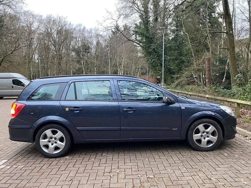 Second-hand Vauxhall Astra Club 2007 Albastru Break
