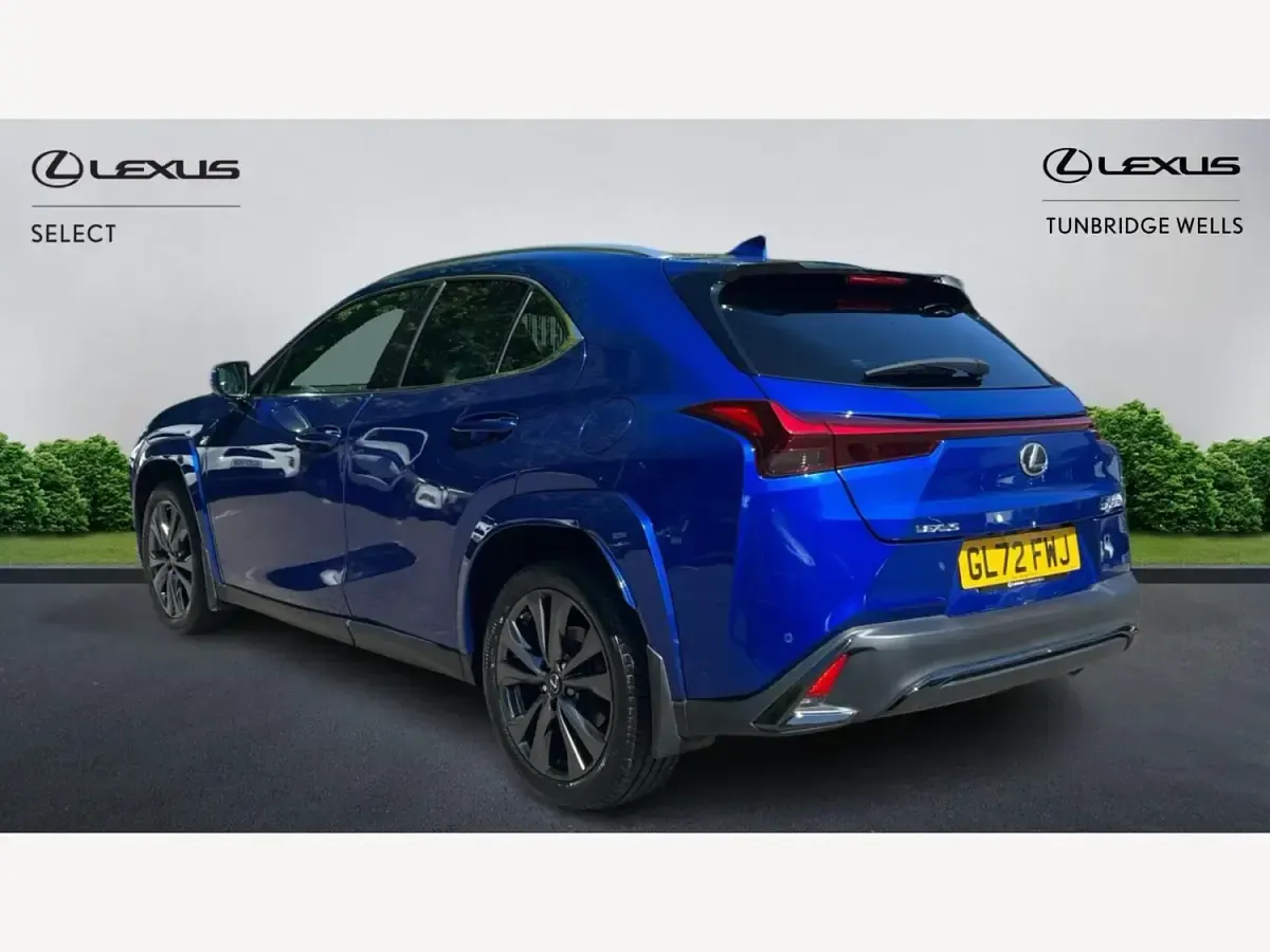 Usado Lexus UX 250h Sport Line 2023 Azul SUV