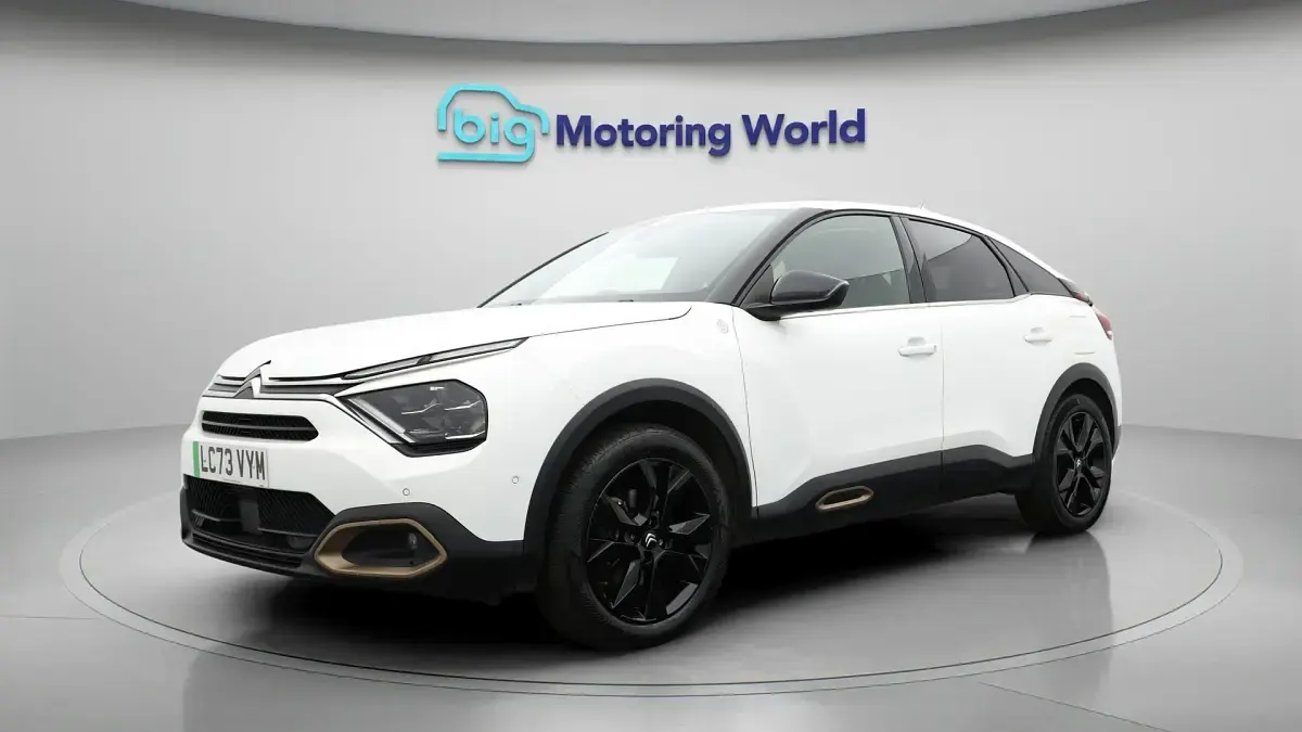 Used Citroën e-C4 98 kW (134 HP) 2023 White Hatchback
