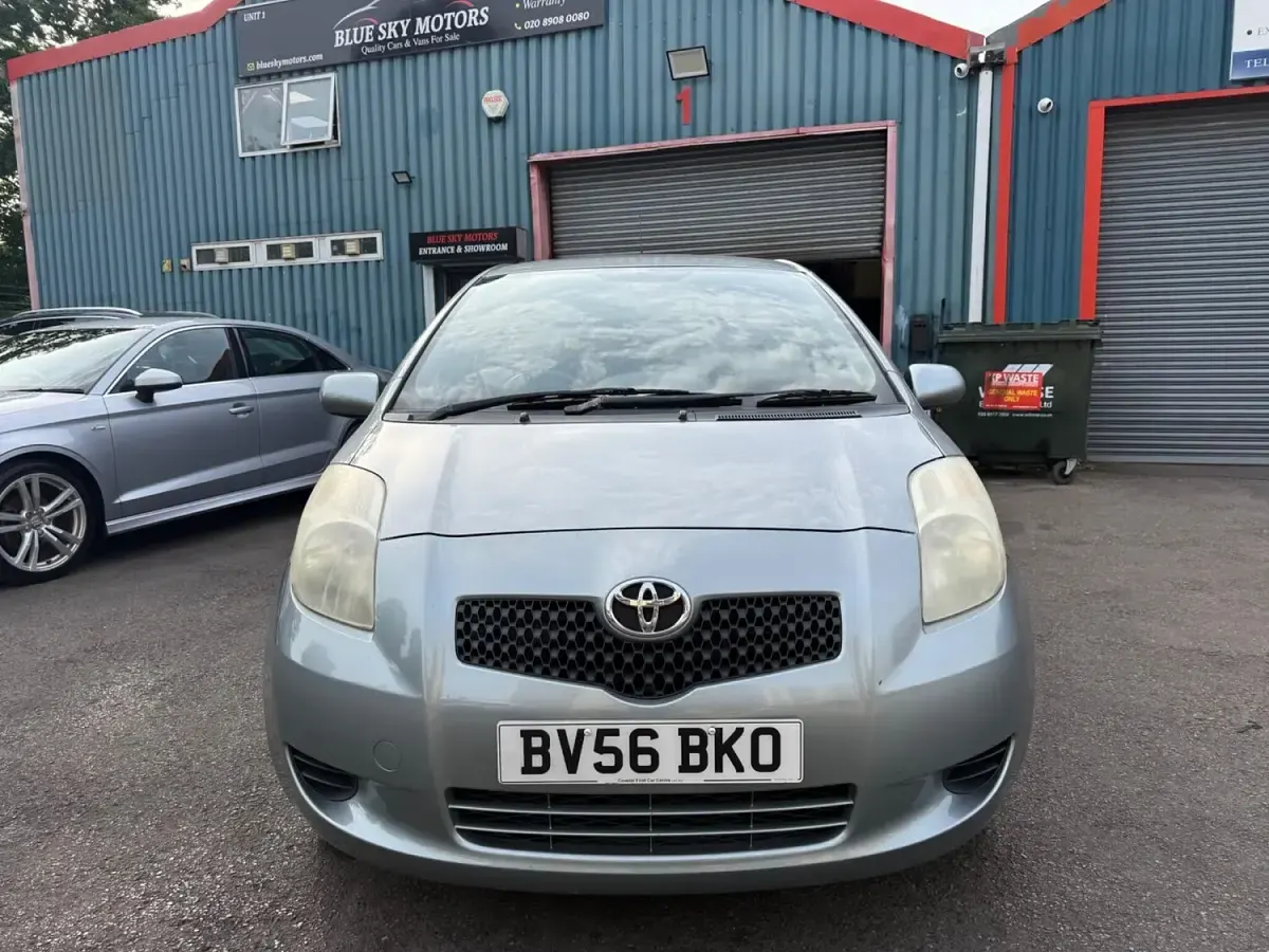 Used Toyota Yaris T3 2006 Silver Hatchback