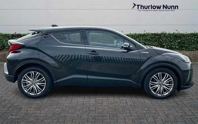Used Toyota C-HR 122 HP (89 kW) 2022 Black SUV