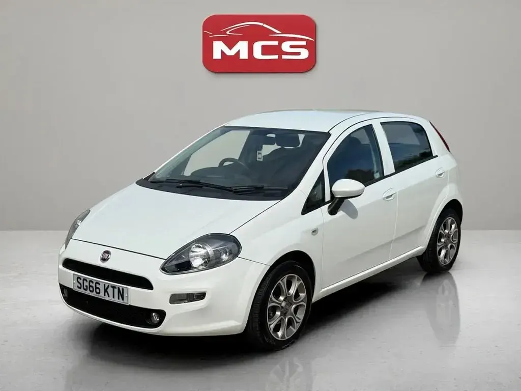 Used Fiat Punto Easy Plus 77 HP (56 kW) 2016 White Hatchback