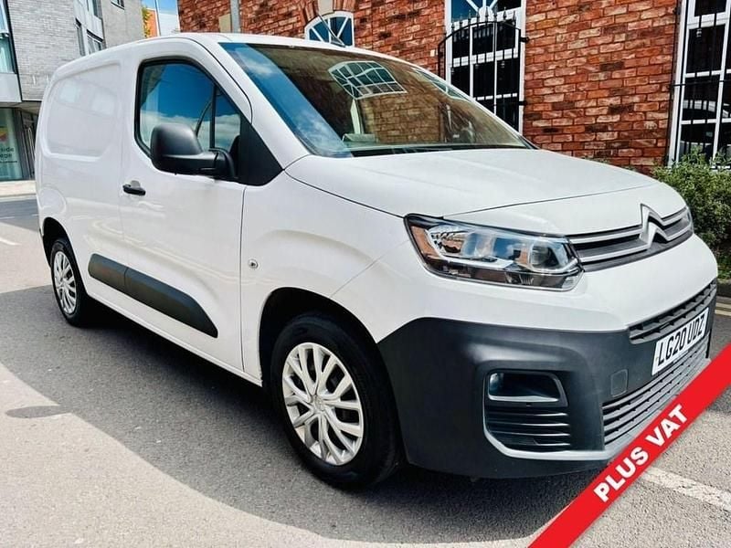 White Used 2020 Citroën Berlingo MPV | £7,995 (Good price) - Image 1/4
