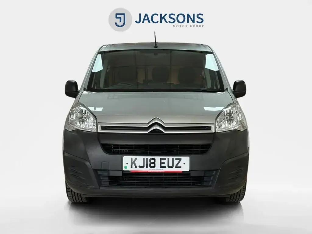 Usado Citroën Berlingo 120 HP (88 kW) 2018 Prateado Monovolume