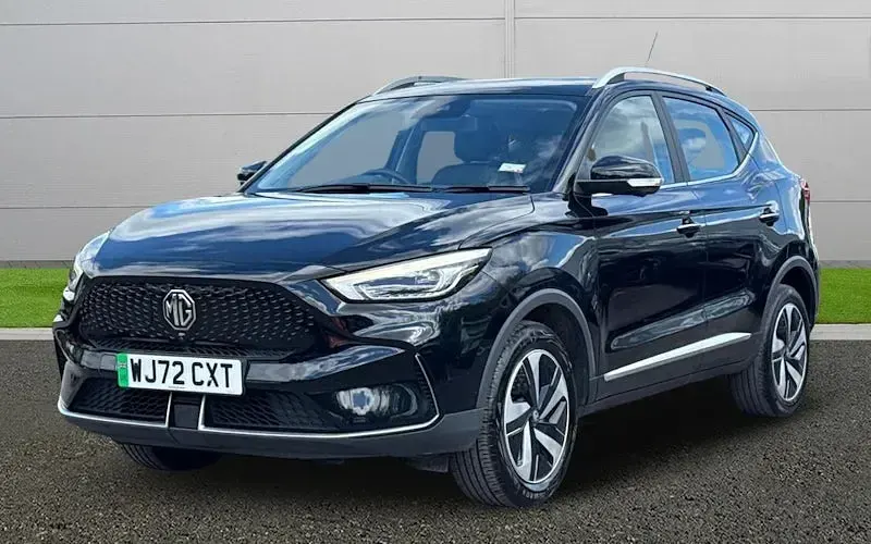 Käytetty MG ZS Trophy 114 kW (156 HP) 2022 Musta Katumaasturi