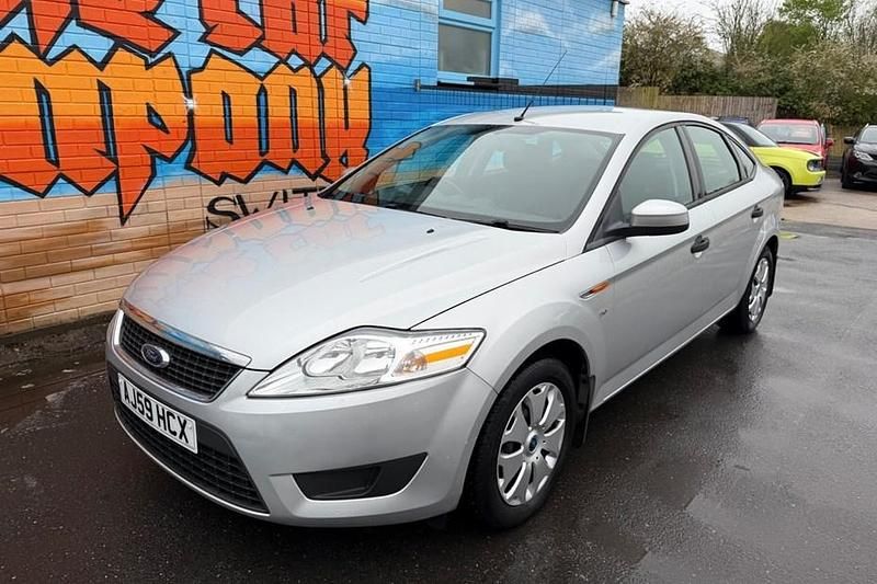 Used Ford Mondeo 143 HP (105 kW) 2009 Silver Hatchback