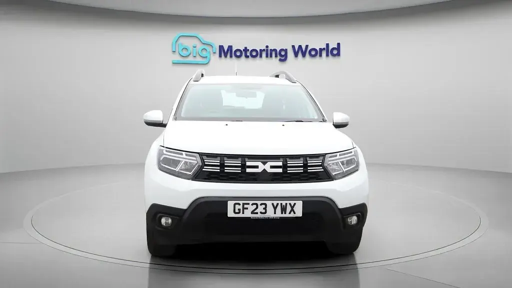 Begagnad Dacia Duster Expression 90 HK (66 kW) 2023 Vit SUV