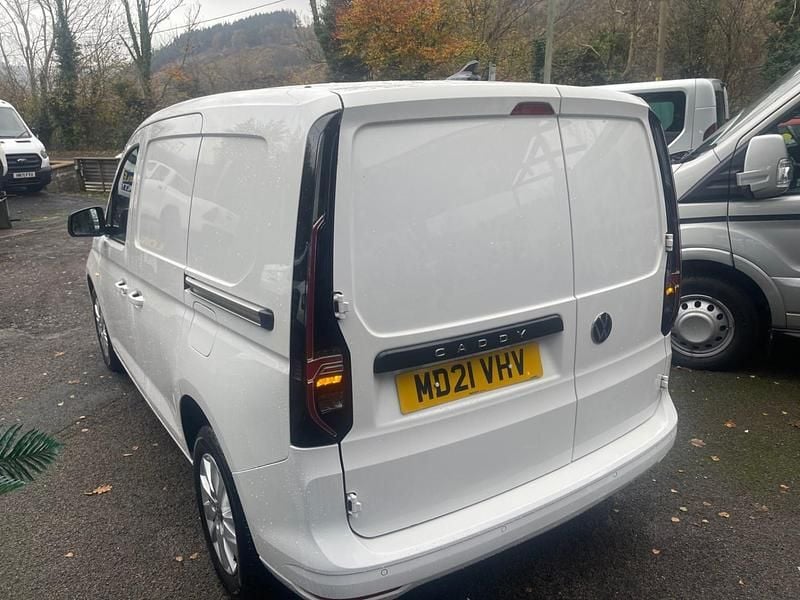 Used VW Caddy Pro 102 HP (75 kW) 2021 White MPV