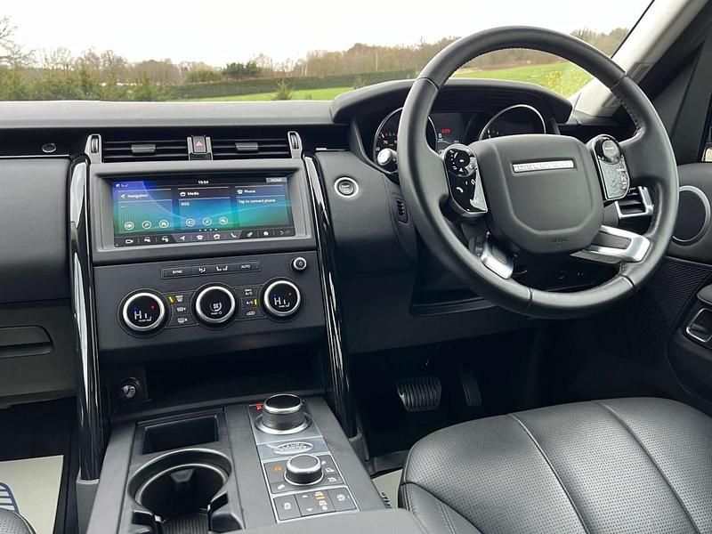 Used Land Rover Discovery 5 SE 306 HP (225 kW) 2019 Grey SUV