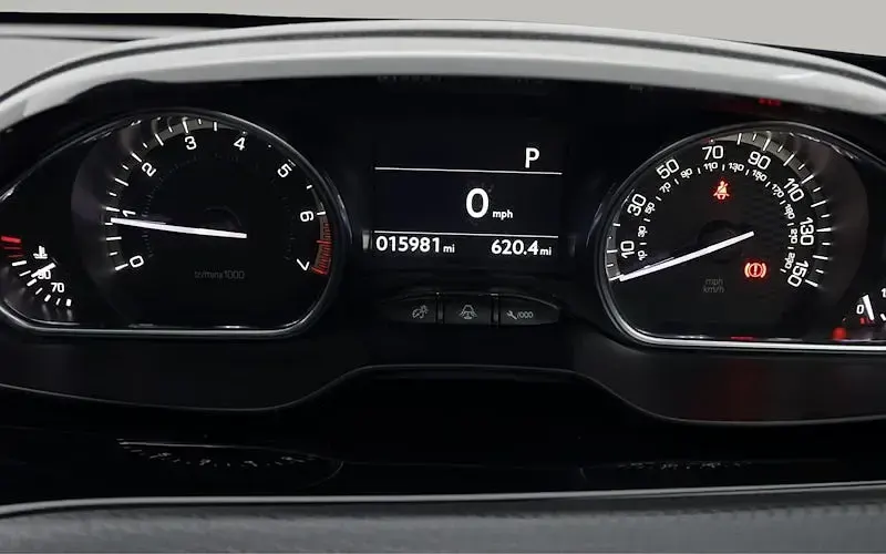 Used Peugeot 2008 GT-line 110 HP (80 kW) 2019 Black SUV
