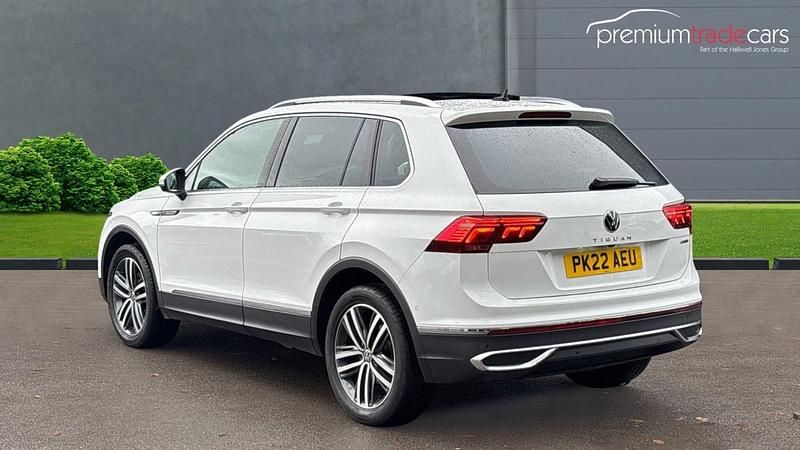 Used VW Tiguan Elegance 150 HP (110 kW) 2022 White SUV