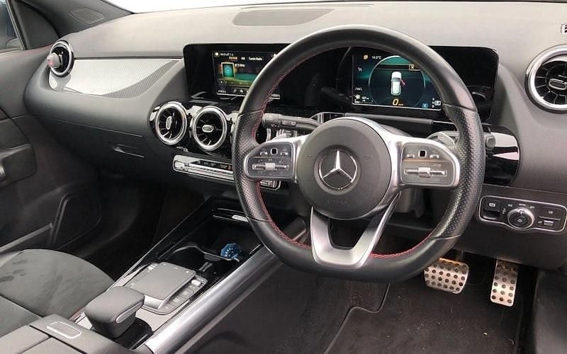 Used Mercedes GLA200 AMG line 150 HP (110 kW) 2021 Blue SUV