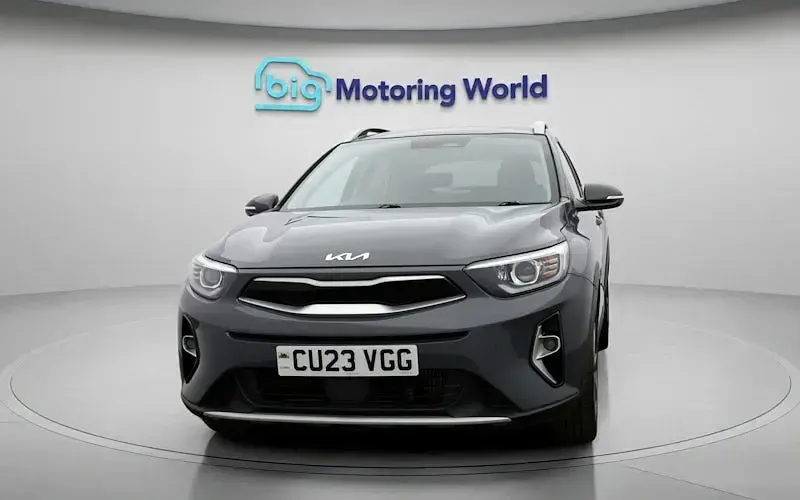 Used Kia Stonic 101 HP (74 kW) 2023 Grey SUV