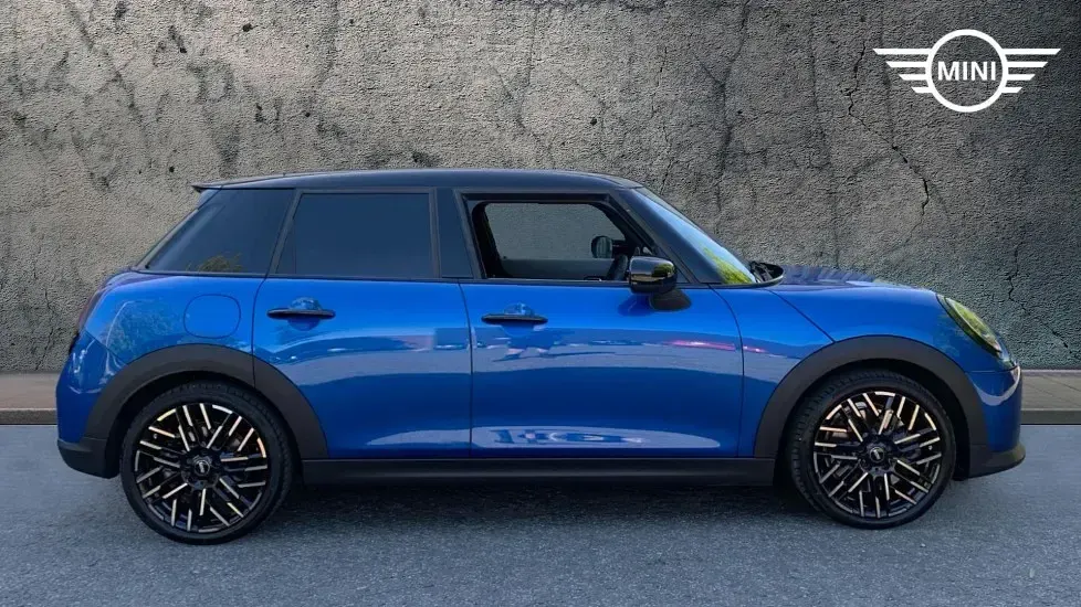 Used Mini Cooper S Hatch 201 HP (147 kW) 2025 Blue Hatchback