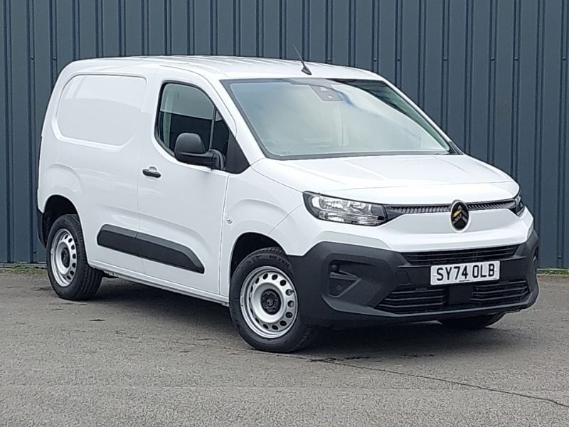 White New 2024 Citroën Berlingo MPV | £16,298 (Super price) - Image 1/4