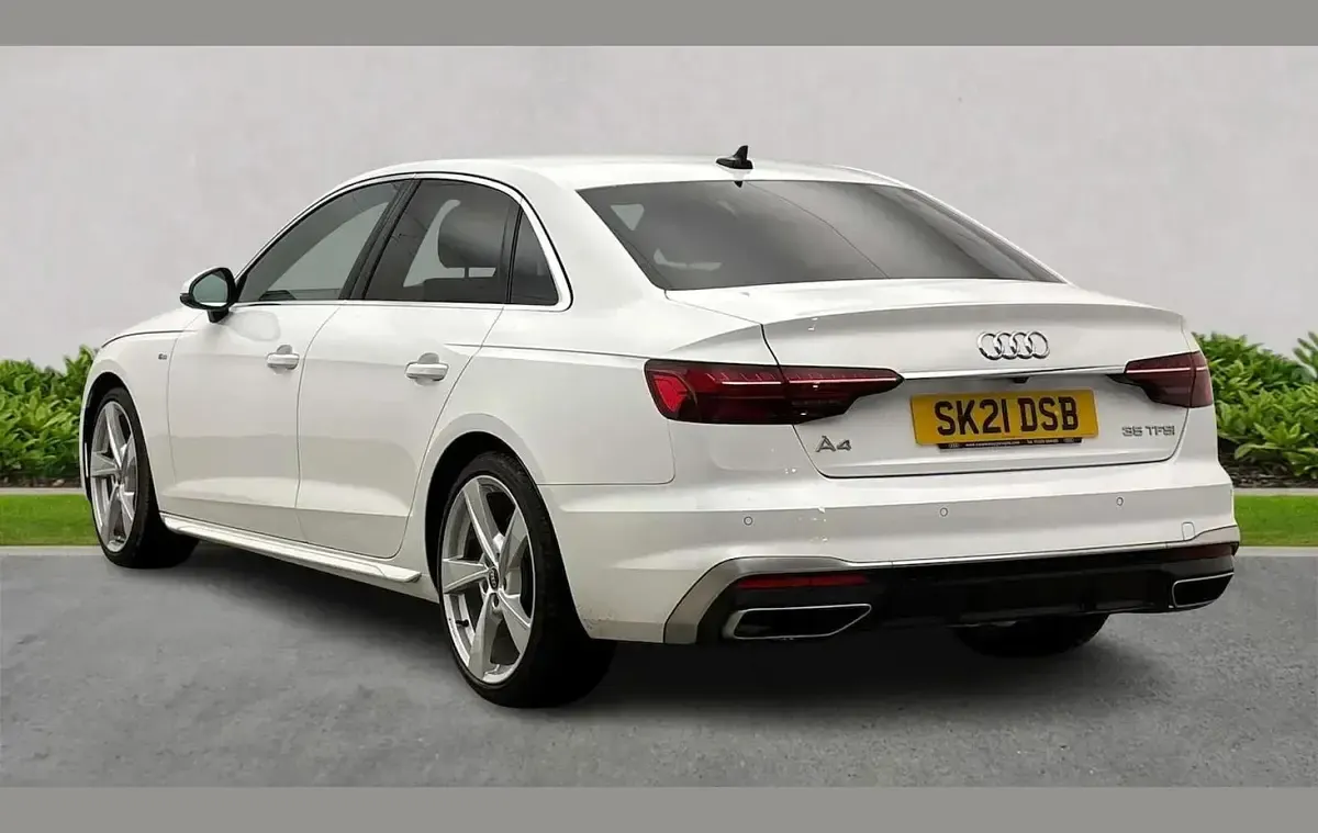 Used Audi A4 S-Line 150 HP (110 kW) 2021 White Sedan