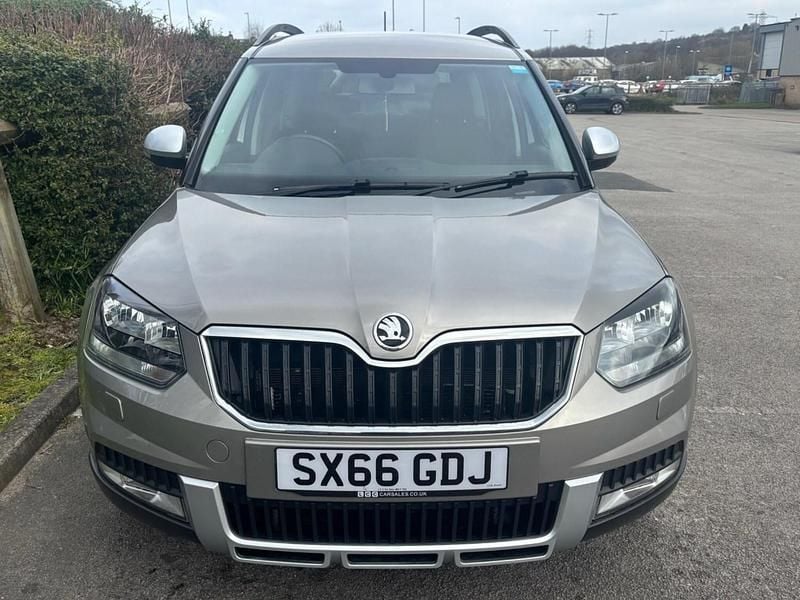 Used Skoda Yeti SE 150 HP (110 kW) 2017 Beige SUV