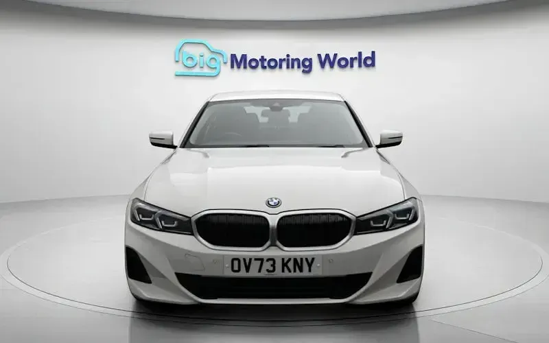 Used BMW 330e Sport Line 292 HP (214 kW) 2023 White Sedan