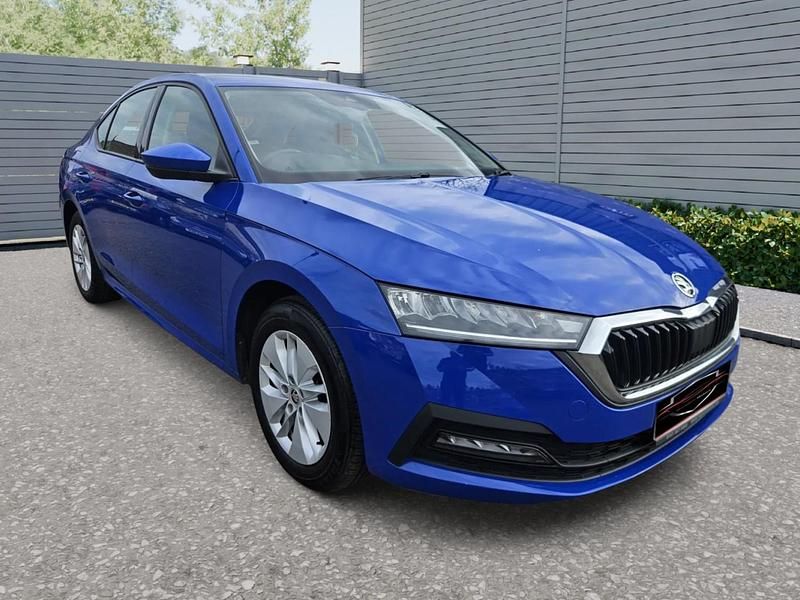 Used Skoda Octavia SE 2023 Blue Hatchback