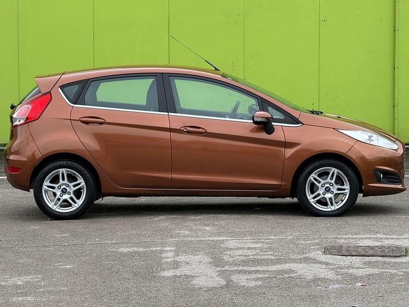 Used Ford Fiesta Zetec 2013 Bronze Hatchback