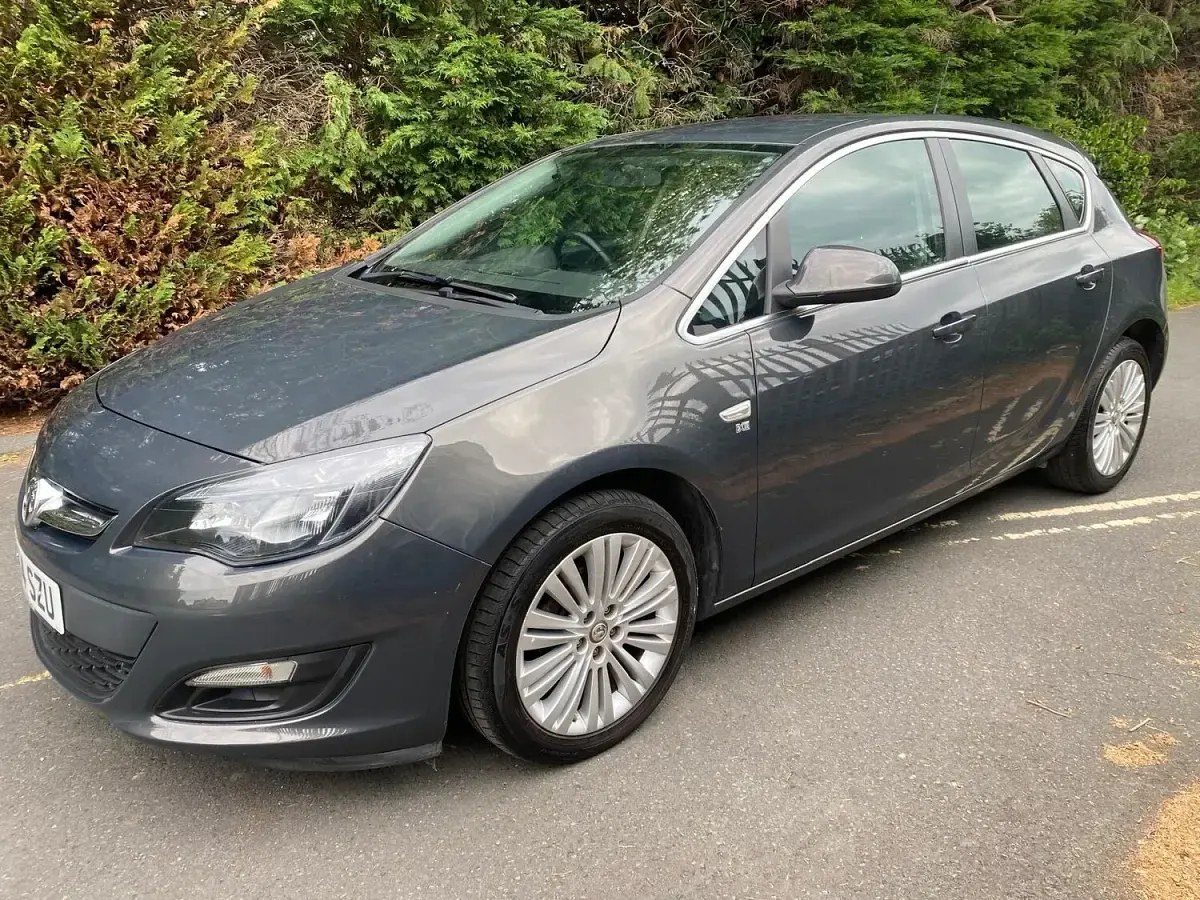 Used Vauxhall Astra Excite 2014 Grey Hatchback