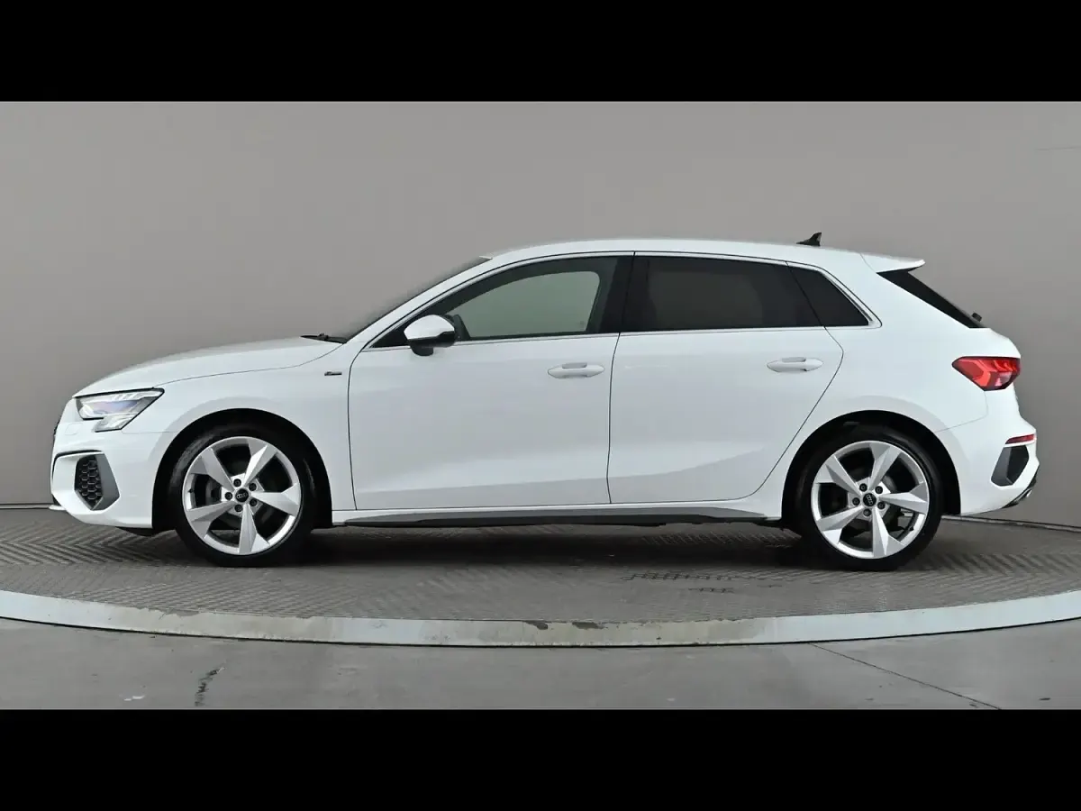Used Audi A3 S-Line 150 HP (110 kW) 2023 White Sedan