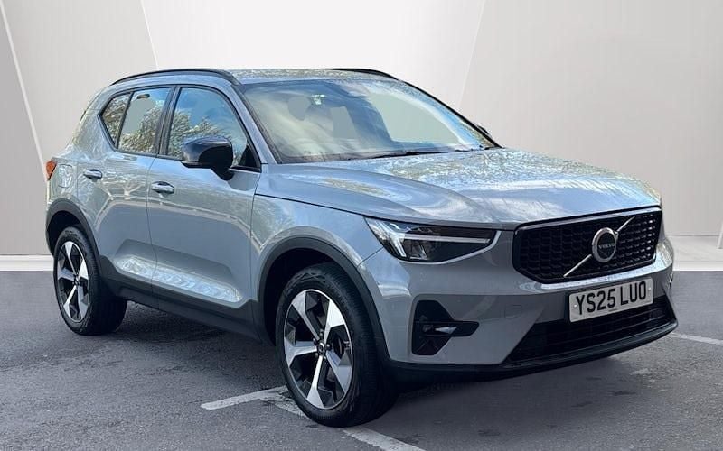 Usado Volvo XC40 Plus 197 HP (144 kW) 2026 SUV