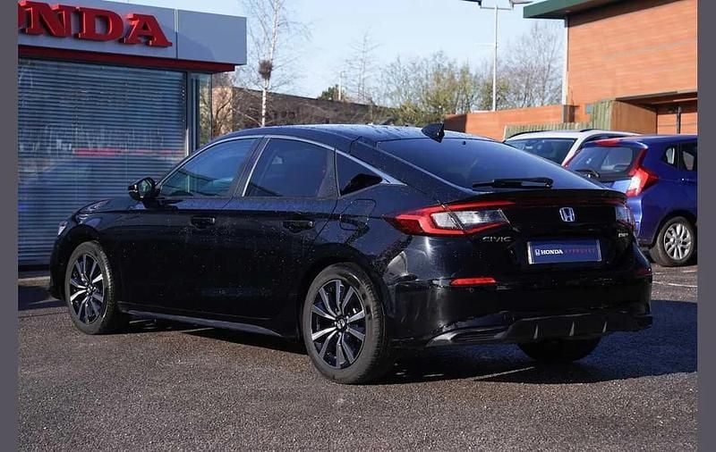 Used Honda Civic Elegance 140 HP (102 kW) 2025 Black Hatchback