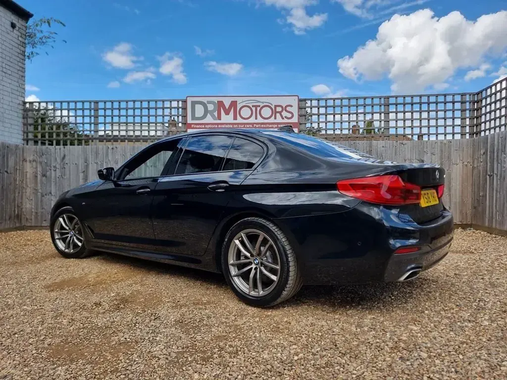 Begagnad BMW 520 M Sport 190 HK (139 kW) 2018 Svart Sedan