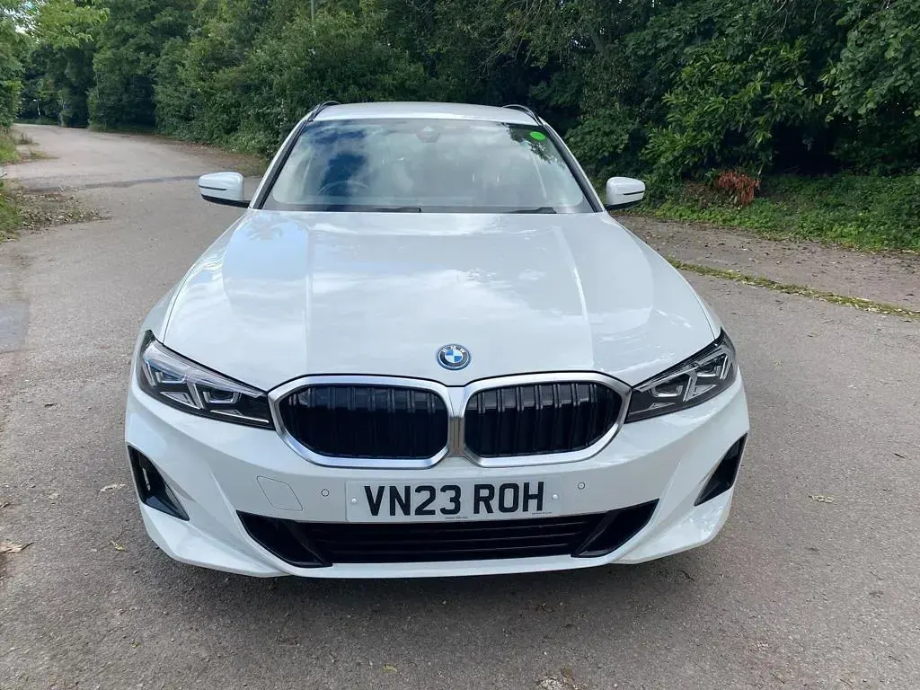 Used BMW 330e Sport Line 2023 White Estate