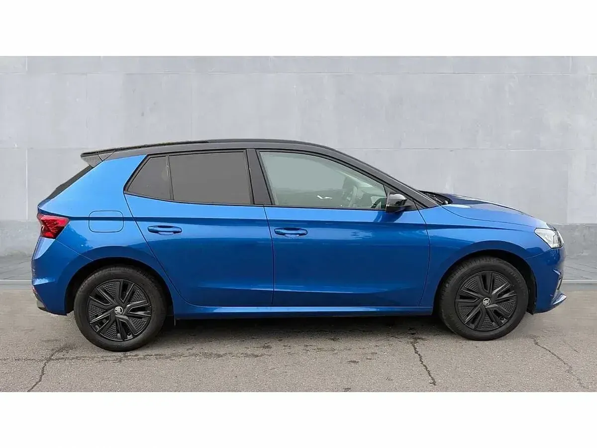 Used Skoda Fabia Colour Edition 95 HP (69 kW) 2023 Race blue metallic  black roof  Hatchback
