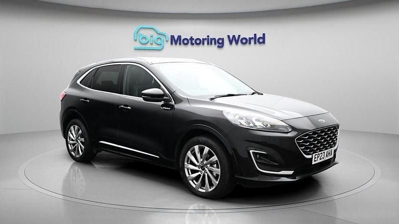 Used Ford Kuga Vignale 190 HP (139 kW) 2023 Black SUV