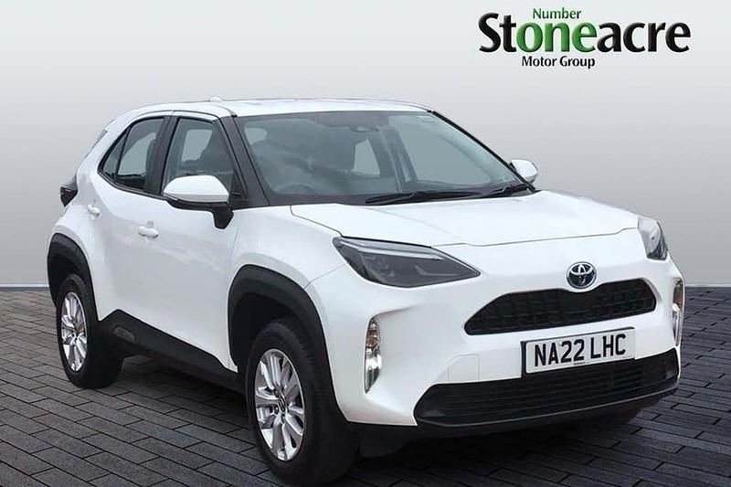 Used 2022 Toyota Yaris Hybrid SUV | £18,500 (Super price) - Image 1/1