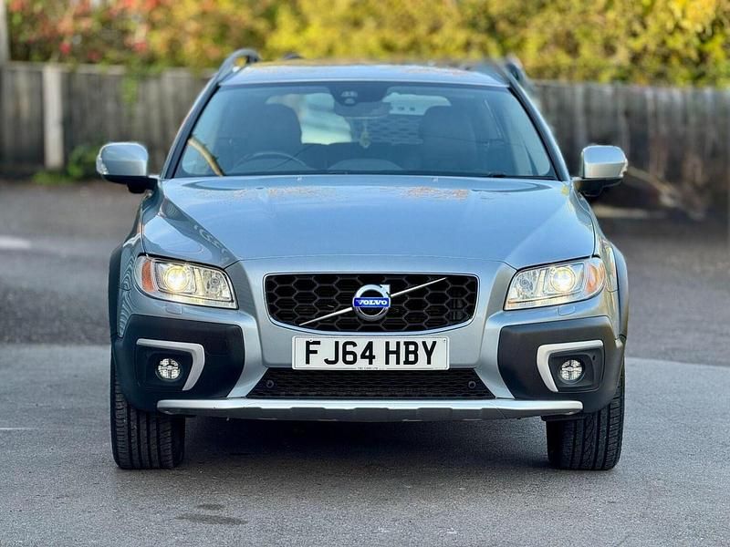 Used Volvo XC70 SE Lux 2015 Silver Estate
