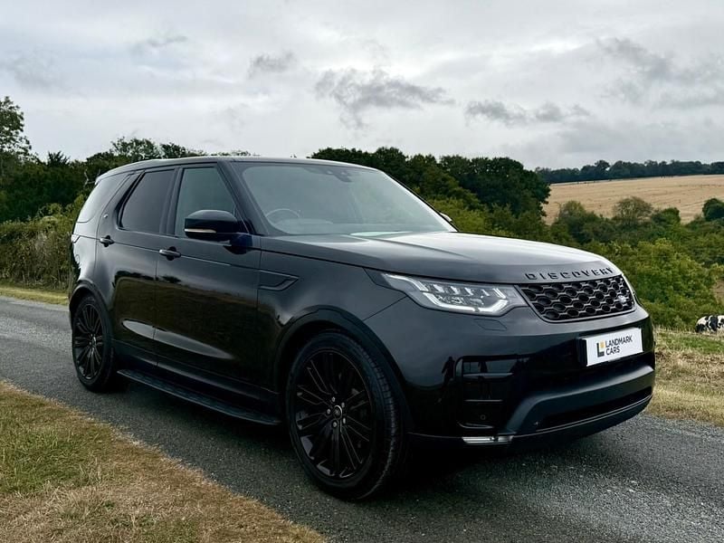 Black Used 2018 Land Rover Discovery 5 HSE SUV | £21,995 (Super price) - Image 1/4