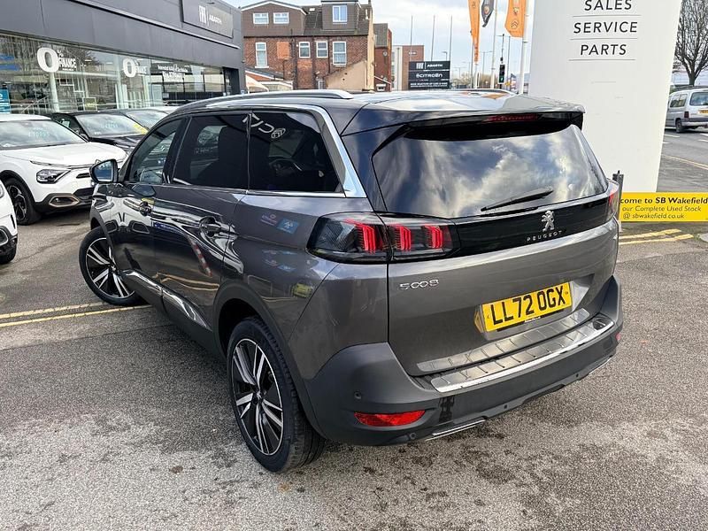 Used Peugeot 5008 Premium 129 HP (94 kW) 2022 Grey MPV