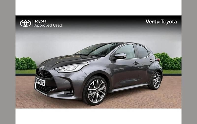 Used Toyota Yaris Hybrid 116 HP (85 kW) 2023 Grey Hatchback
