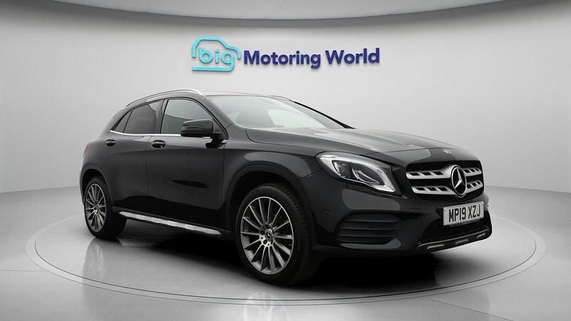 Used Mercedes GLA200 AMG line 156 HP (114 kW) 2019 Black SUV