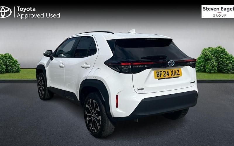 Used Toyota Yaris Hybrid Design 116 HP (85 kW) 2026 Estate