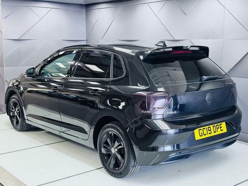 Used VW Polo SE 80 HP (58 kW) 2019 Black Hatchback