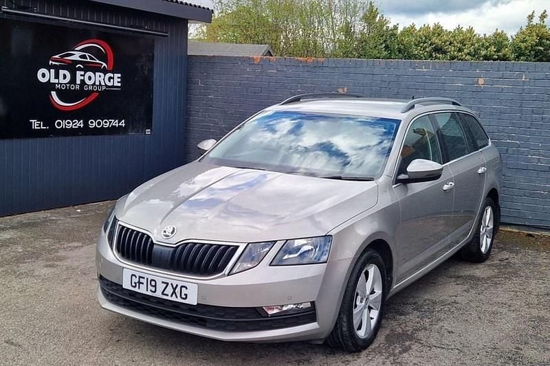 Used Skoda Octavia SE Technology 115 HP (84 kW) 2019 Beige Estate
