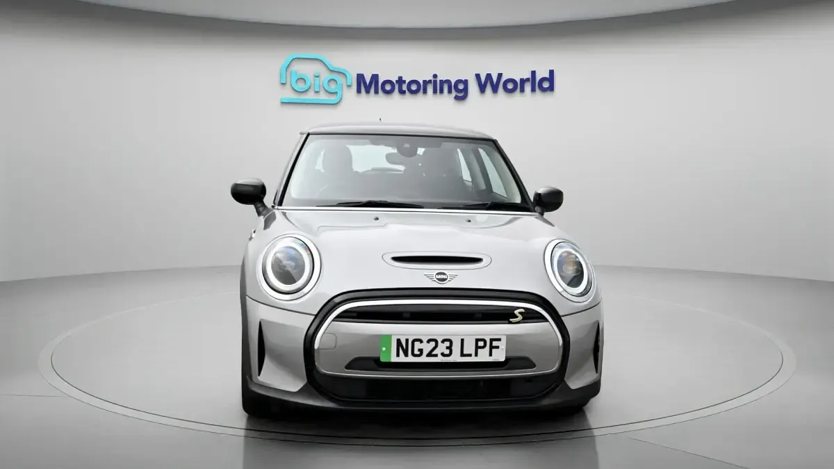 Used Mini Cooper SE Hatch 135 kW (184 HP) 2023 Hatchback